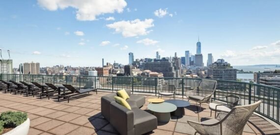 Amazing open layout on Greenwich Street in West Village