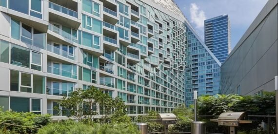 Amazing open layout on West 57th Street in Hell&#8217;s Kitchen