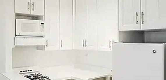 Prime Upper East Side Studio Apartment – Steps from Central Park &amp; Amenities