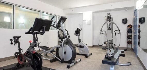 Amazing 2 bed on Manhattan Avenue in South Harlem