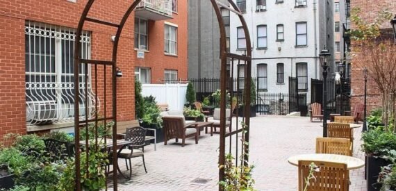 Amazing 2 bed on Saint Nicholas Avenue in South Harlem