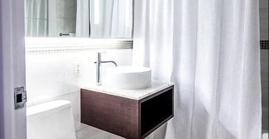 Amazing open layout on West 42nd Street in Hell’s Kitchen