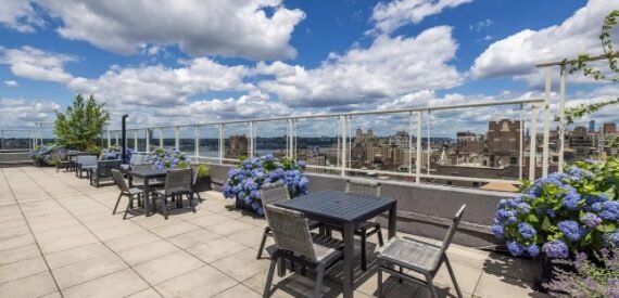 Amazing 2 bed on West End Avenue in upper west side