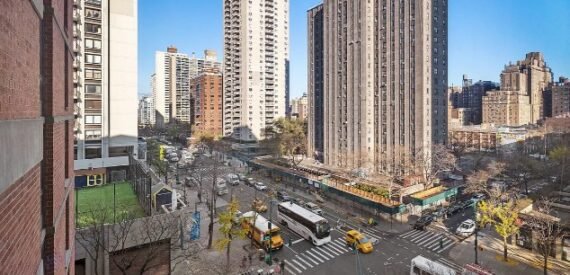 Amazing 2 bed on West 90th Street in Upper West Side