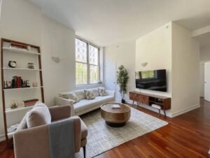 Amazing 2 bed on Saint Nicholas Avenue in South Harlem