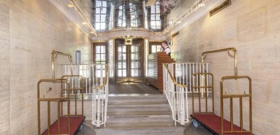 Amazing 1 bed on West 55th Street in Midtown