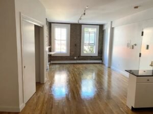 Amazing open layout on West Broadway in Soho