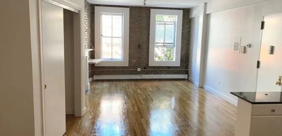 Amazing open layout on West Broadway in Soho