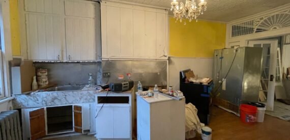 Huge apartment for rent in Williamsburg, NO FEE