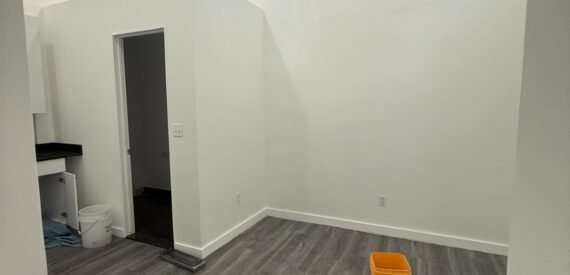 Prime 1,500 SF Retail Loft on Broadway with Soaring Ceilings &amp; Huge Windows