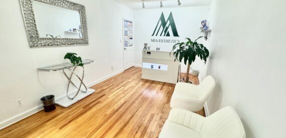 Bright Ground-Floor Retail/Office Space in Astoria Near Mount Sinai Hospital
