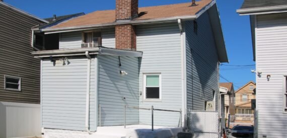 Brooklyn Canarsie Cheapest 2 family DETACHED Full Vacant! Asking $ 629,000.00