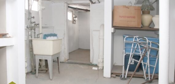 Brooklyn Canarsie Cheapest 2 family DETACHED Full Vacant! Asking $ 629,000.00