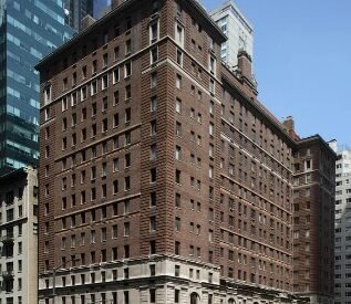 Amazing 1 bed on West 55th Street in Midtown