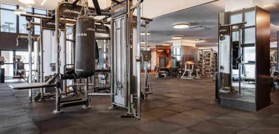 BRAND NEW STUDIO IN LUXURY BUILDING! NO FEE!!!