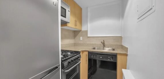 Amazing open layout on East 33rd Street in Kips Bay