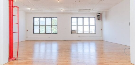 Spacious Industrial Loft Office in Bushwick – Customizable, Prime Location, 1,100 Sq Ft