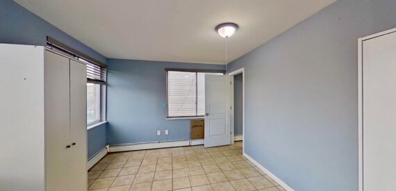 OFFICE SPACE ( TWO ) FOR RENT – GOOD VALUE – BUSHWICK