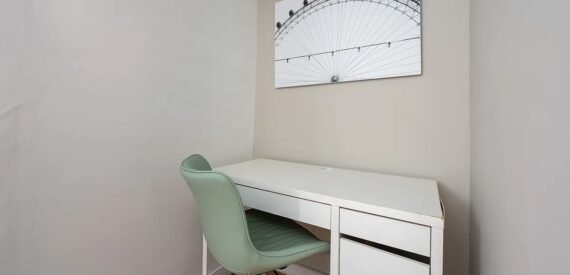 Furnished 3BR Summer Rental in Hell’s Kitchen – Spacious, Modern, Prime Location!