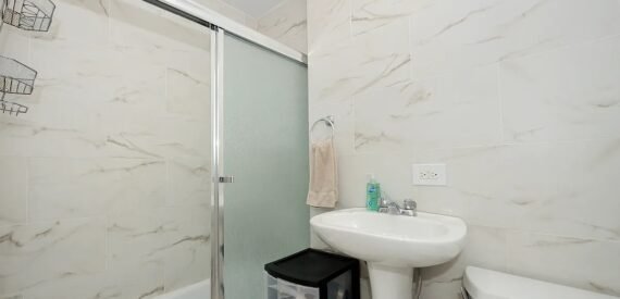 Fully Furnished 3BR Summer Rental w/ Rooftop &amp; Washer/Dryer in Hell’s Kitchen