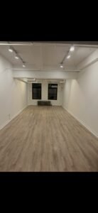 Modern Office/Showroom in Prime Garment District – No Broker Fee, 24/7 Access!