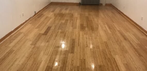 Modern Office/Showroom in Prime Garment District – No Broker Fee, 24/7 Access!