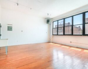 Modern 600 Sq Ft Office Space for Lease in Trendy East Williamsburg, Brooklyn