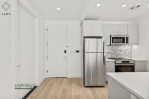 Luxury 2BR w/ Private Backyard, King Bedrooms &amp; Amenities Near 2/5 Trains – Flatbush