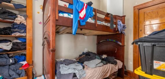 Mixed use and Lot For Sale