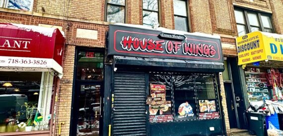 HIGH TRAFFIC RESTAURANT*RETAIL*GROCERY*DRY USE FOR LEASE