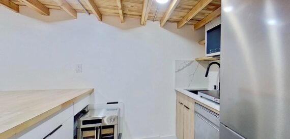 INDUSTRIAL LOFT – NEW – WILLIAMSBURG