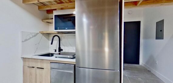 INDUSTRIAL LOFT – NEW – WILLIAMSBURG