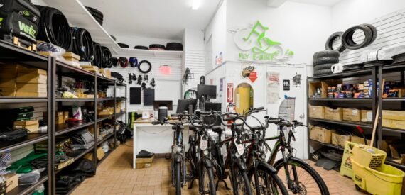 659 10 Ave, Manhattan Retail