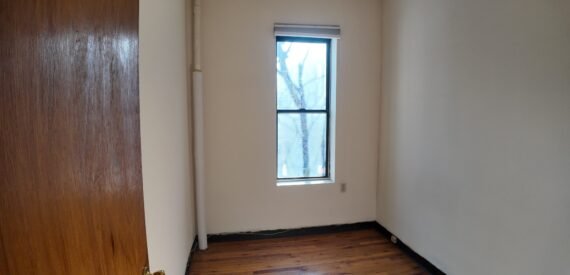 NO FEE! SUNNY 2BR in the EV!