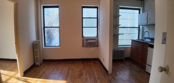 NO FEE! SUNNY 2BR in the EV!