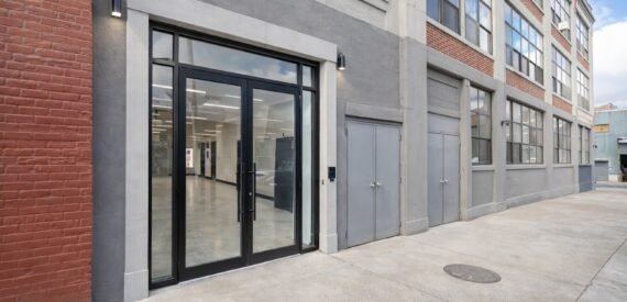 LARGE COMMERCIAL LOFT IN PRIME LOCATION IN BUSHWICK