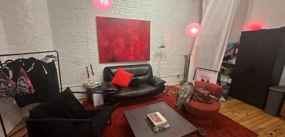 LARGE COMMERCIAL LOFT IN PRIME LOCATION IN BUSHWICK with private bathroom