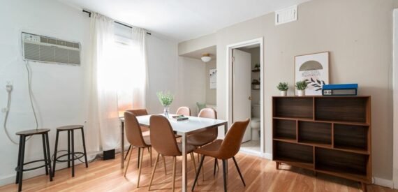 Fully Furnished 3 Bedroom apartment in Chelsea Available for the summer!!!