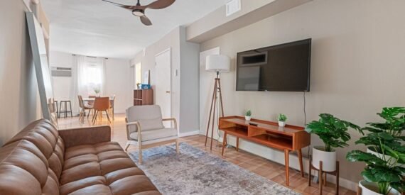 Fully Furnished 3 Bedroom apartment in Chelsea Available for the summer!!!