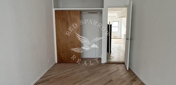 Amazing 3 bed on Ninth Avenue in Midtown West