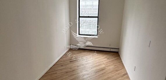 Amazing 3 bed on Ninth Avenue in Midtown West