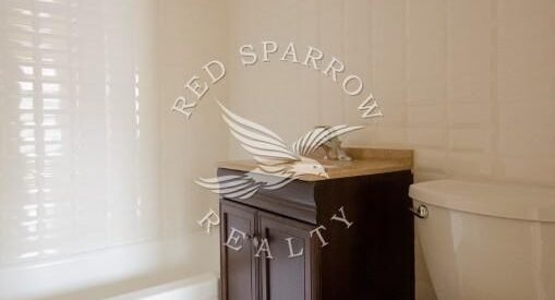 Amazing 1 bed on West 43rd Street in Central Harlem