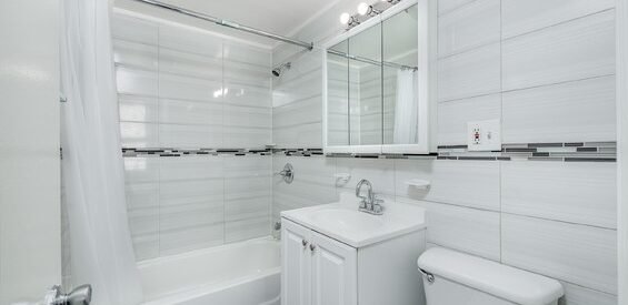 Amazing Corporate Housing Midtown East Laundry Concierge Court Yard