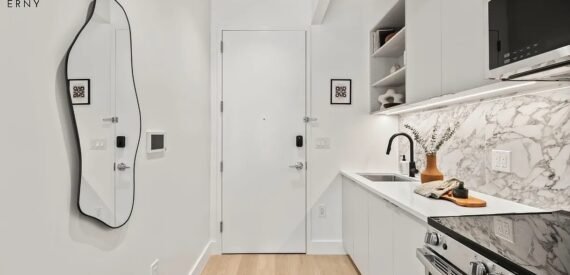NO FEE Luxury 1BR w/ Balcony, Gym, Rooftop &amp; Coworking – Prime Flatbush