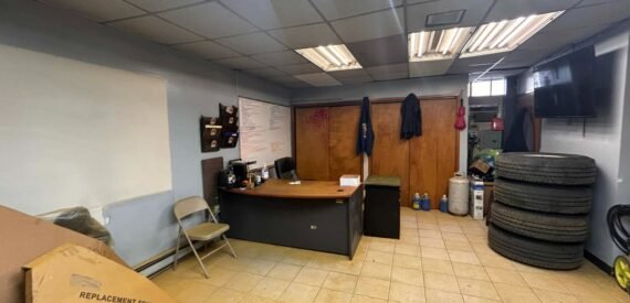 Long Island City Warehouse For Lease