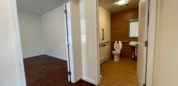 NO FEE, Prime Corner Duplex Office Space for Lease