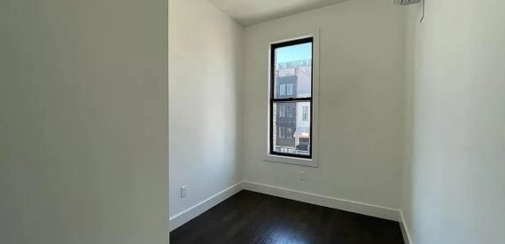 Sun-Filled Bushwick Loft with Rooftop, Skyline Views &amp; Modern Finishes – No Fee!