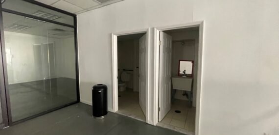 MOVE IN READY OFFICE SPACE | HEART OF CHINATOWN| FULL FLOOR