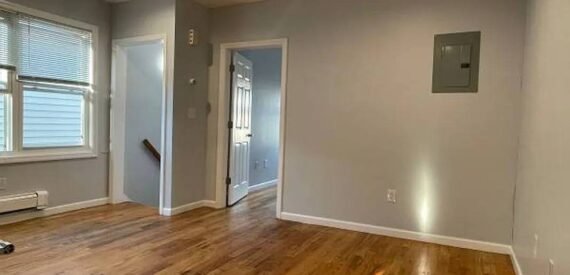 2Br 1Bath No Fee