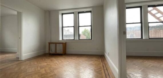 Apartment for rent NO FEE